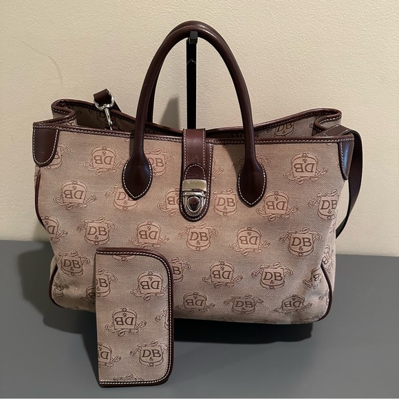 Great Description About Dooney And Bourke Sunglasses